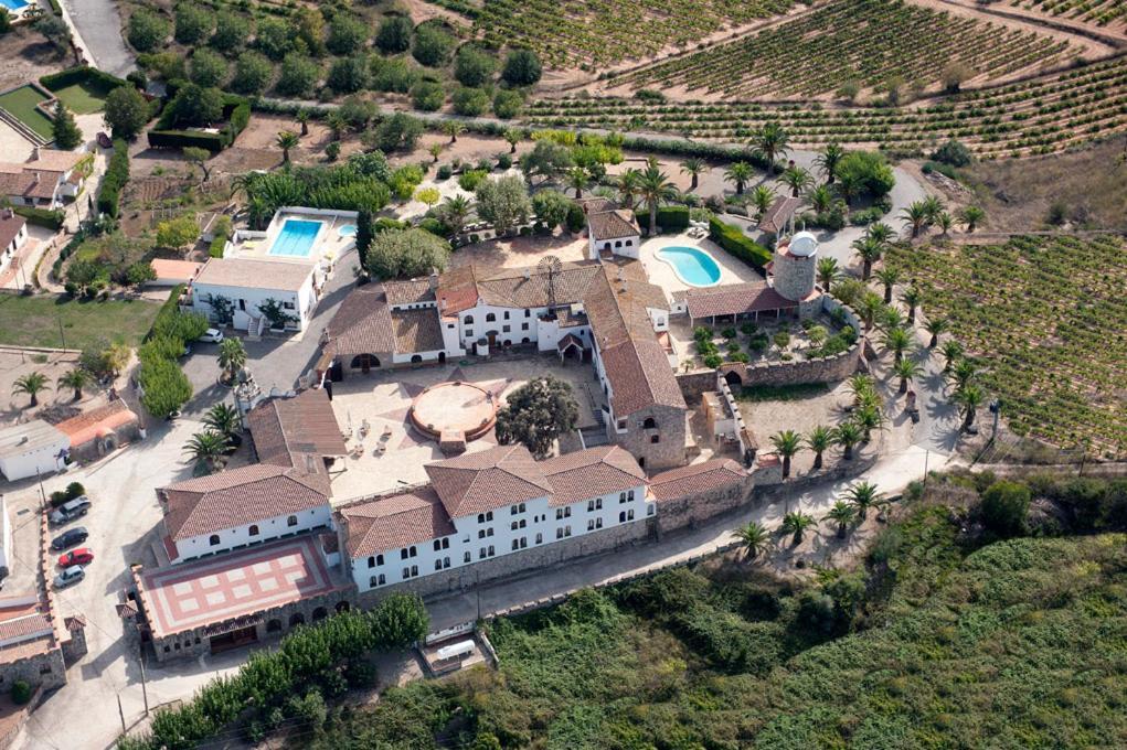 Salomo Mas Boronat Resort מראה חיצוני תמונה