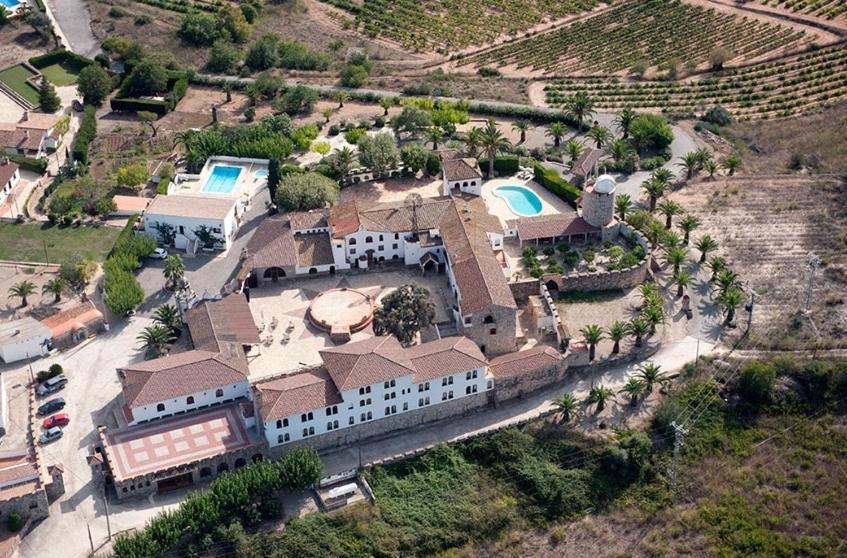 Salomo Mas Boronat Resort מראה חיצוני תמונה